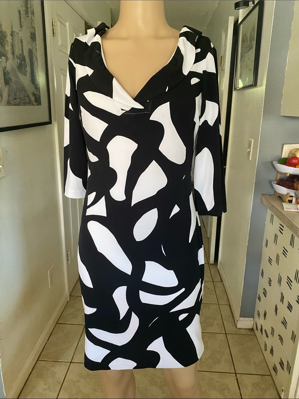 Frank Lyman Design Black & White Abstract Midi Dress